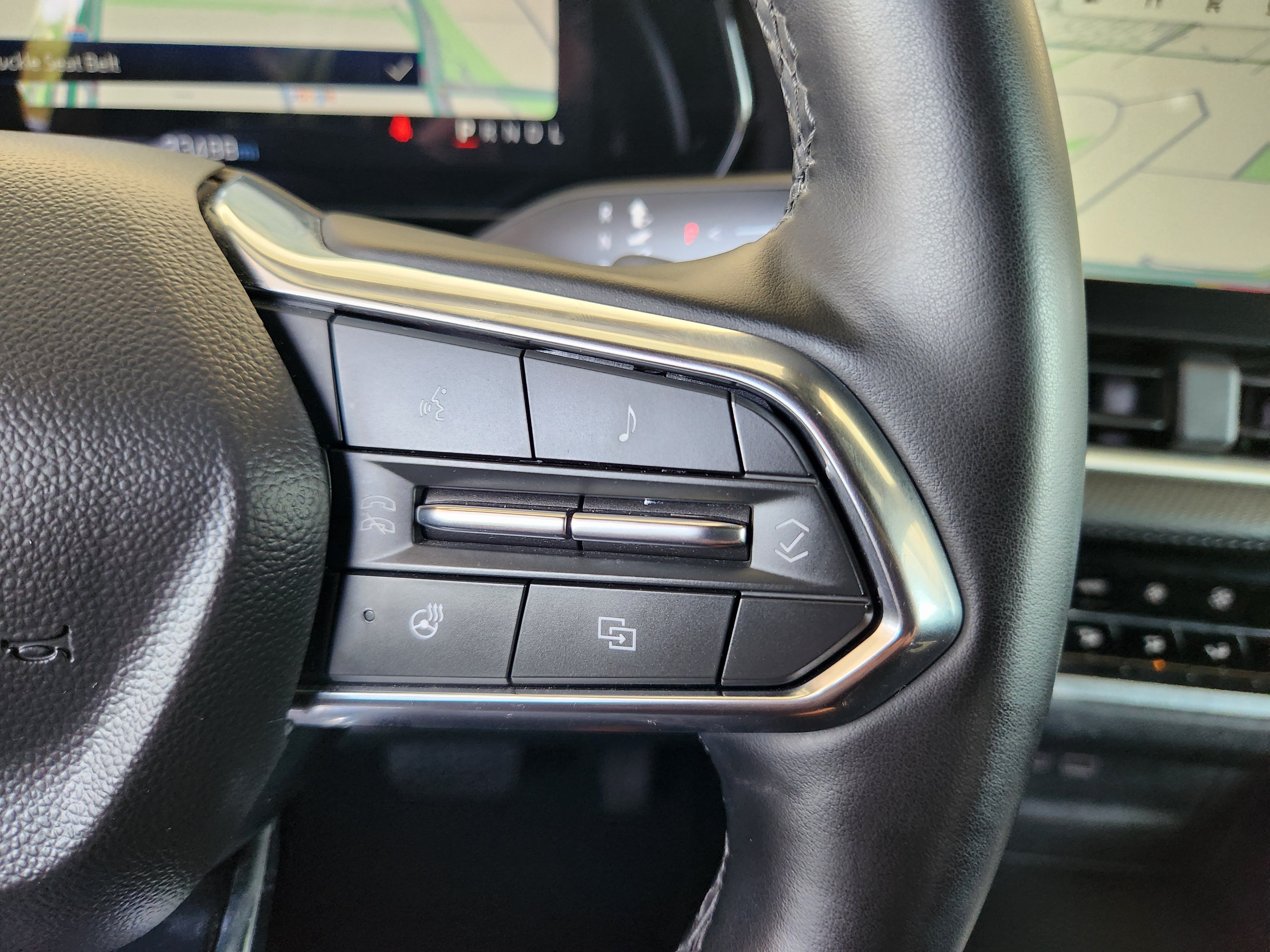 Used 2025 Chevrolet Equinox LT w/ Convenience Package II FWD image 29