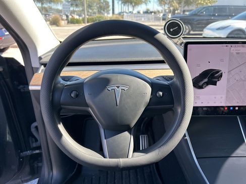 Used 2020 Tesla Model Y Long Range image 4
