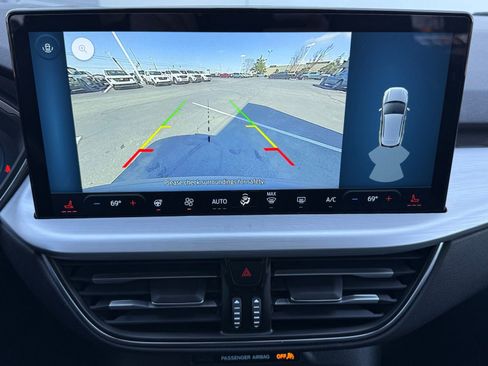 Used 2025 Ford Escape Platinum image 35