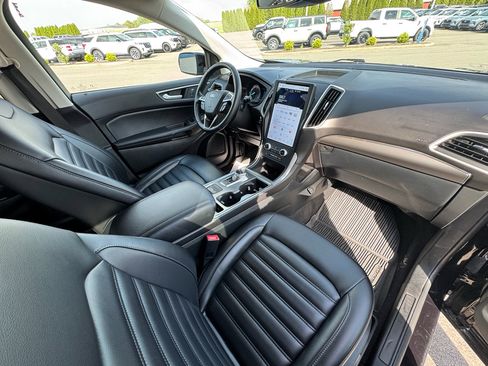 Certified 2022 Ford Edge SEL w/ Convenience Package AWD/4WD image 12