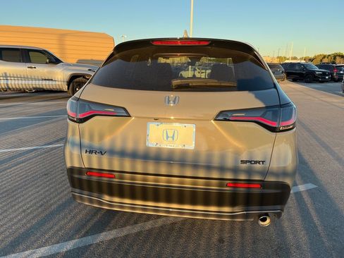 Used 2026 Honda HR-V Sport image 5