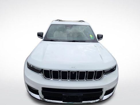Used 2023 Jeep Grand Cherokee L Limited w/ Luxury Tech Group II AWD/4WD image 7