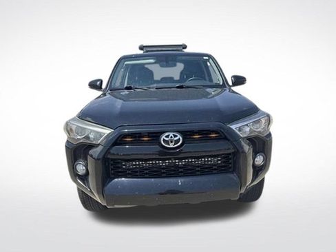 Used 2018 Toyota 4Runner SR5 Premium AWD/4WD image 2