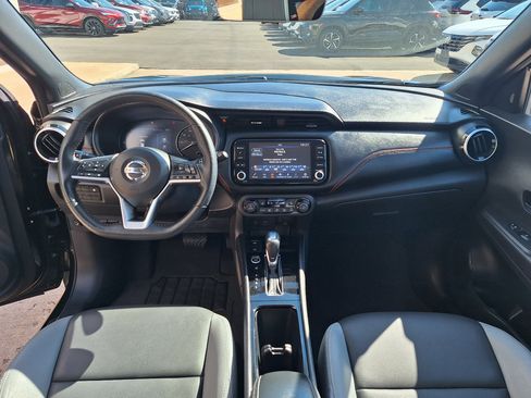 Used 2021 Nissan Kicks SR w/ SR Premium Package image 19