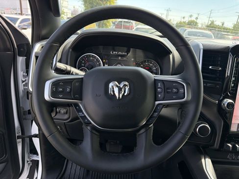 Used 2025 RAM 1500 Big Horn AWD/4WD image 8