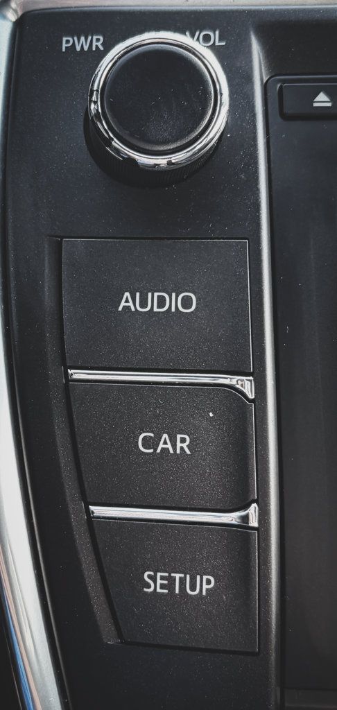 Used 2015 Toyota Camry SE FWD image 12