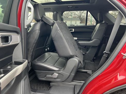 Used 2021 Ford Explorer Limited w/ Equipment Group 301A image 48