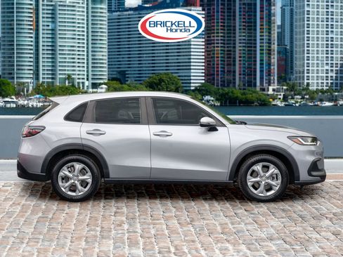 Certified 2023 Honda HR-V LX image 4