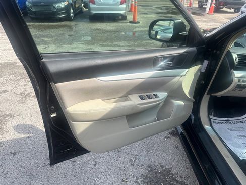 Used 2013 Subaru Legacy 2.5i Premium w/ All-Weather Pkg + Moonroof image 11