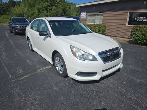 Used 2014 Subaru Legacy 2.5i AWD/4WD image 4