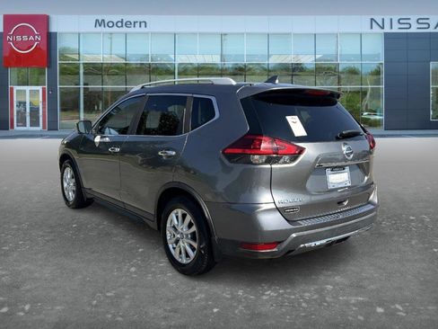 Used 2017 Nissan Rogue SV FWD image 7
