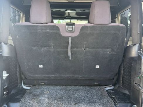Used 2013 Jeep Wrangler Sport AWD/4WD image 18