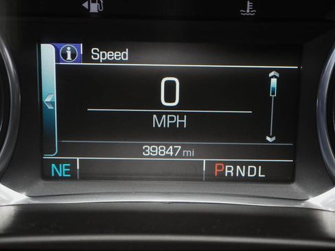 Used 2018 GMC Acadia SLE w/ LPO, Floor Liner Package AWD/4WD image 17