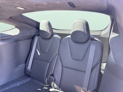 Used 2023 Tesla Model X image 35