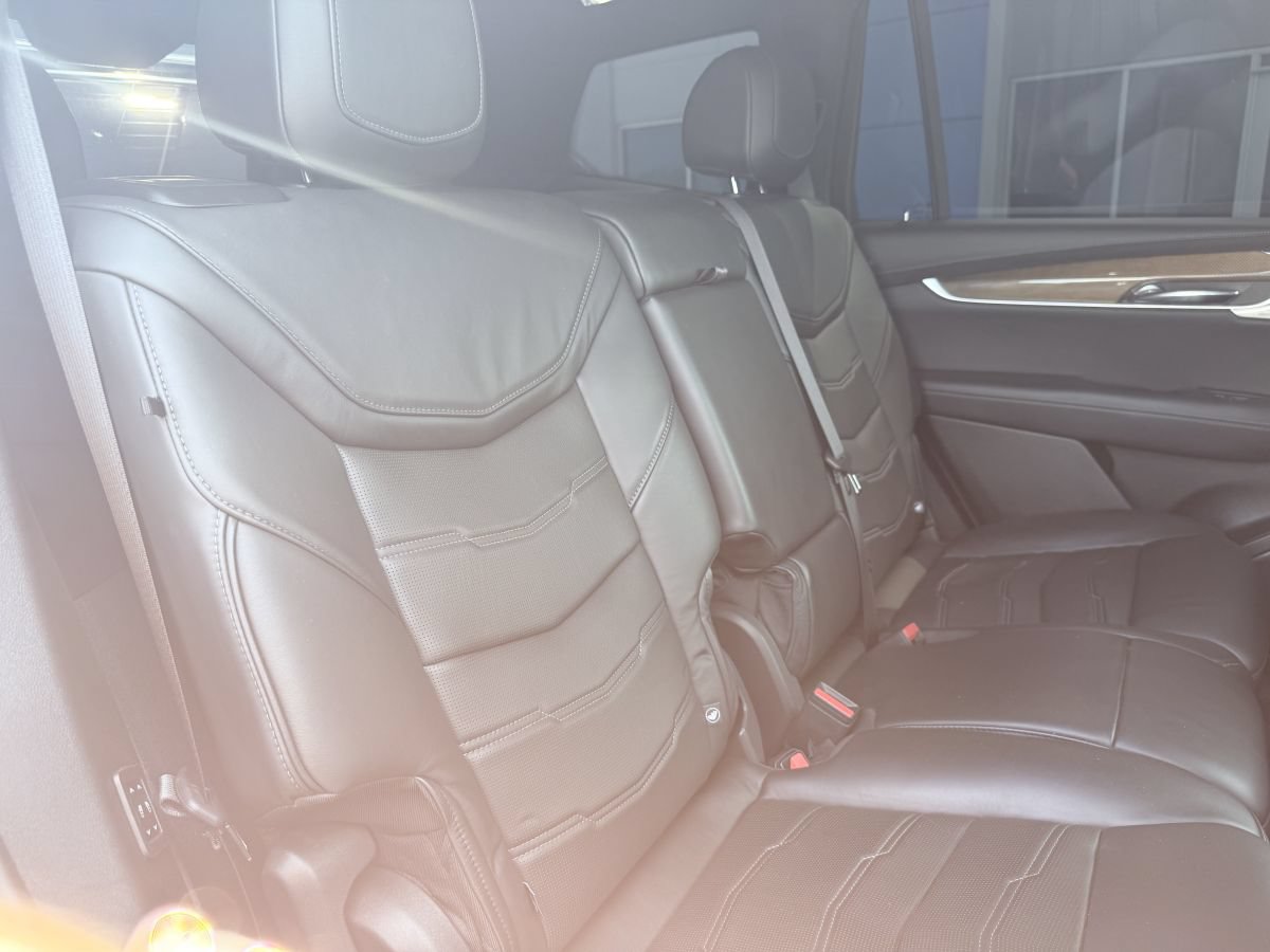Used 2024 Cadillac XT6 Sport w/ Platinum Package AWD/4WD image 13
