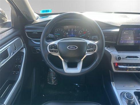 Used 2023 Ford Explorer XLT w/ Equipment Group 202A image 12