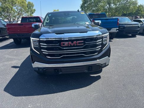 Used 2026 GMC Sierra 1500 SLT AWD/4WD image 2
