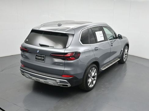Used 2024 BMW X5 xDrive40i AWD/4WD image 43
