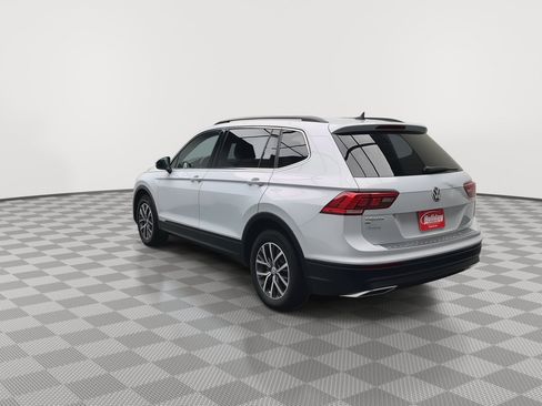 Used 2019 Volkswagen Tiguan SEL Premium R-Line FWD image 34