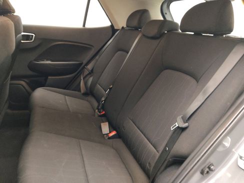 Used 2021 Hyundai Venue SE FWD image 18