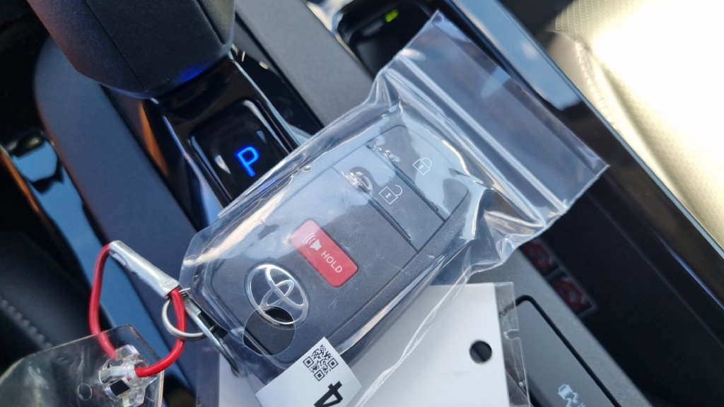 New 2027 Toyota Prius XLE FWD image 25