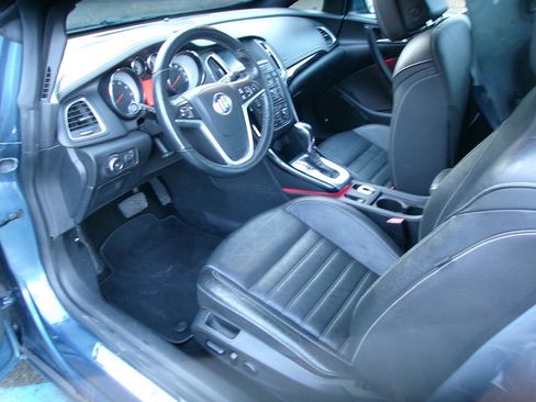 Used 2016 Buick Cascada Premium image 11