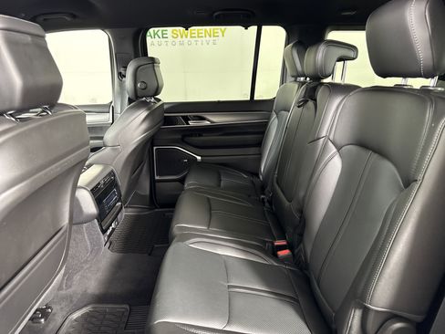 New 2025 Jeep Wagoneer 4WD w/ Convenience Group I image 14