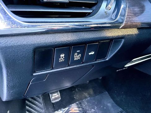 Used 2016 Toyota Avalon XLE Premium image 32