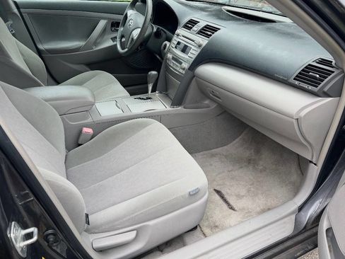 Used 2010 Toyota Camry Hybrid image 7