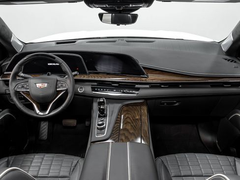 Used 2022 Cadillac Escalade Sport Platinum image 6