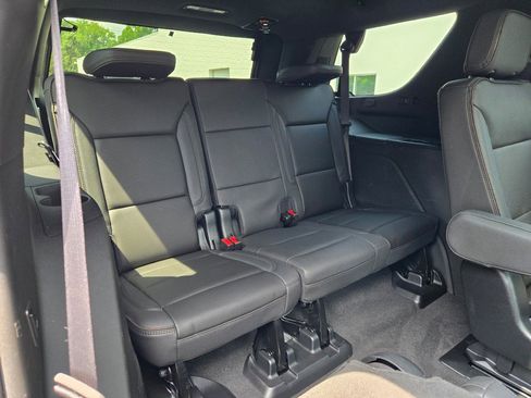 Used 2023 Chevrolet Tahoe High Country image 12