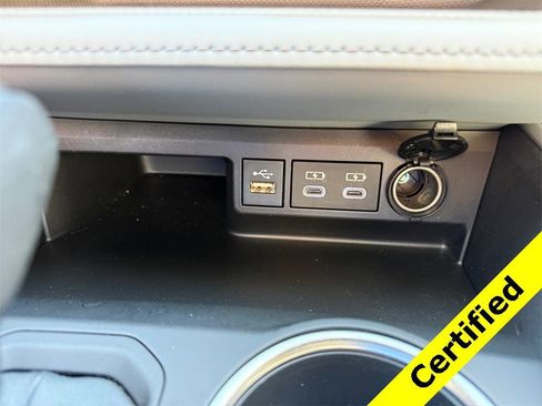 Used 2023 Toyota Highlander Platinum image 22