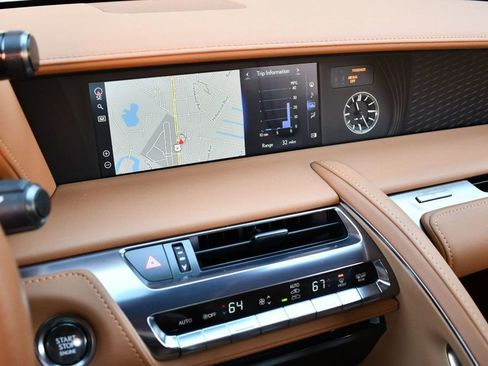 Used 2022 Lexus LC 500 Convertible image 64