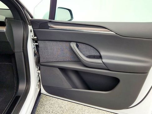 Used 2022 Tesla Model X AWD w/ 22'' Turbine Wheels & 6 image 30