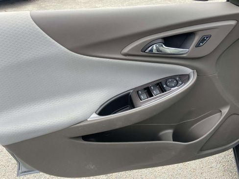 Used 2024 Chevrolet Malibu LT image 7