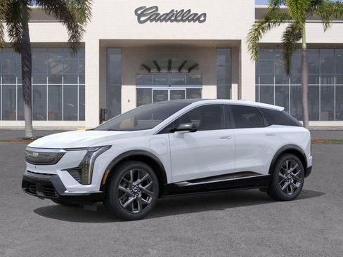 New 2026 Cadillac Optiq Luxury 1 RWD image 2