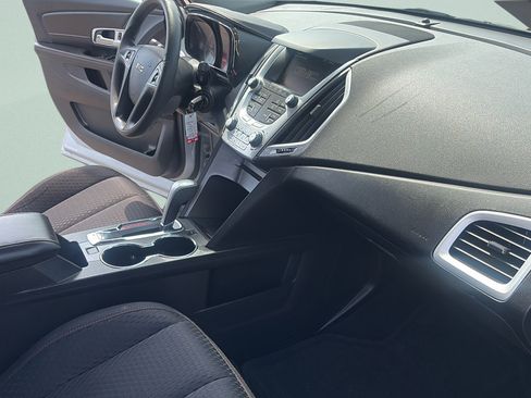 Used 2014 GMC Terrain SLE FWD image 21