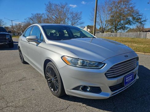 Used 2013 Ford Fusion SE image 7