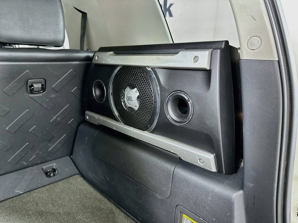 Used 2011 Toyota FJ Cruiser 4WD w/ Upgrade Pkg image 40