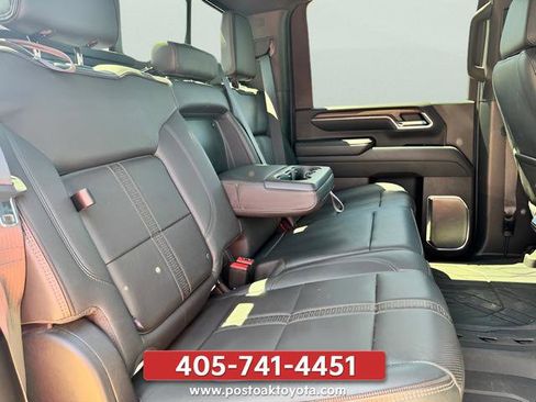 Used 2024 Chevrolet Silverado 3500 High Country w/ High Country Premium Package AWD/4WD image 11