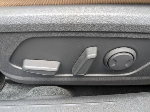 Certified 2023 Hyundai Sonata Limited w/ Cargo Package FWD image 20