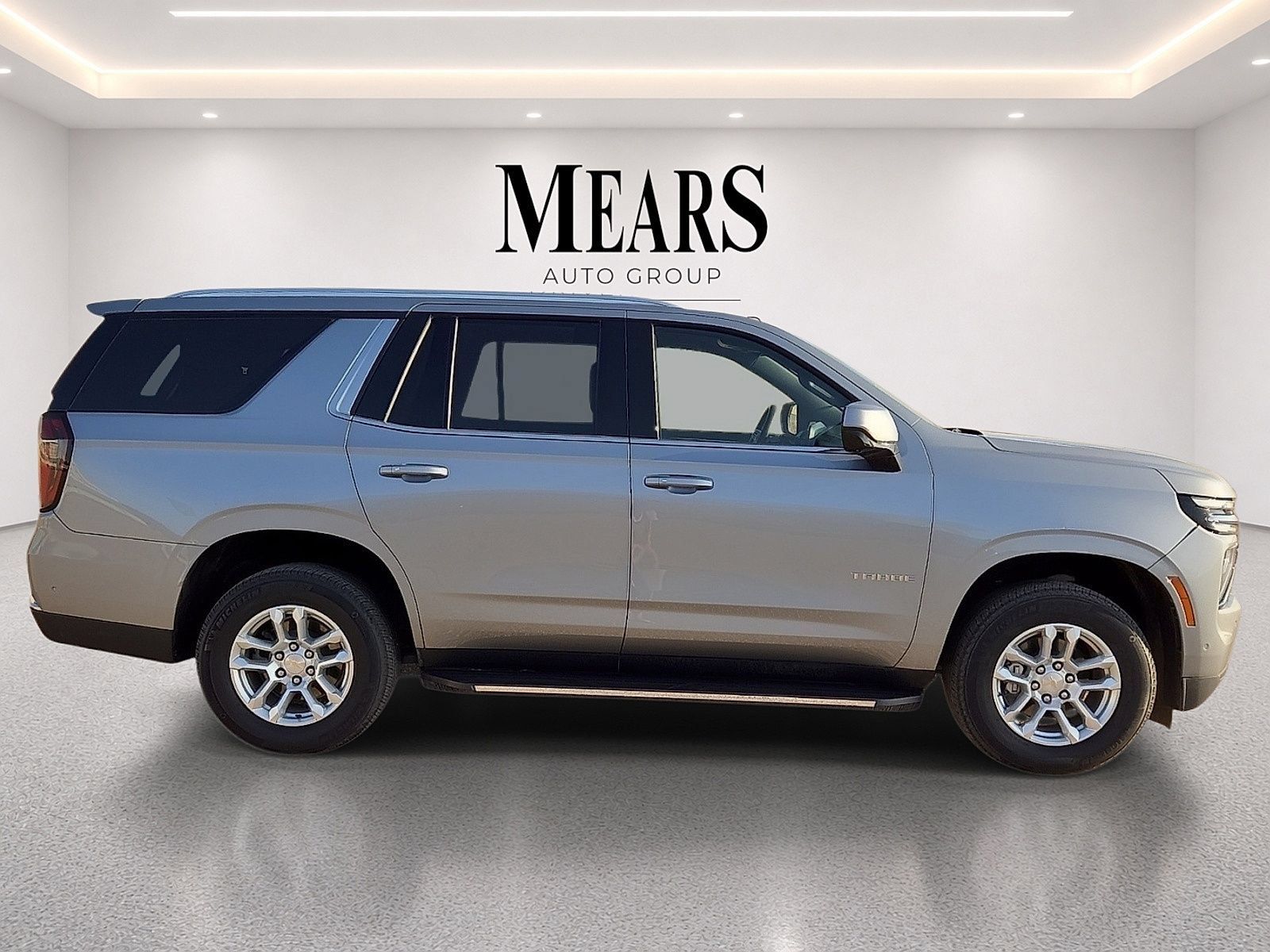 Used 2025 Chevrolet Tahoe LT AWD/4WD image 6