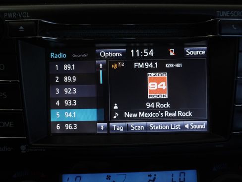 Used 2016 Toyota RAV4 XLE image 30