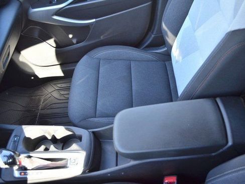 Used 2024 Chevrolet Trax RS image 25