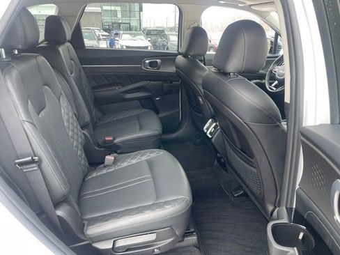 Certified 2022 Kia Sorento SX image 20
