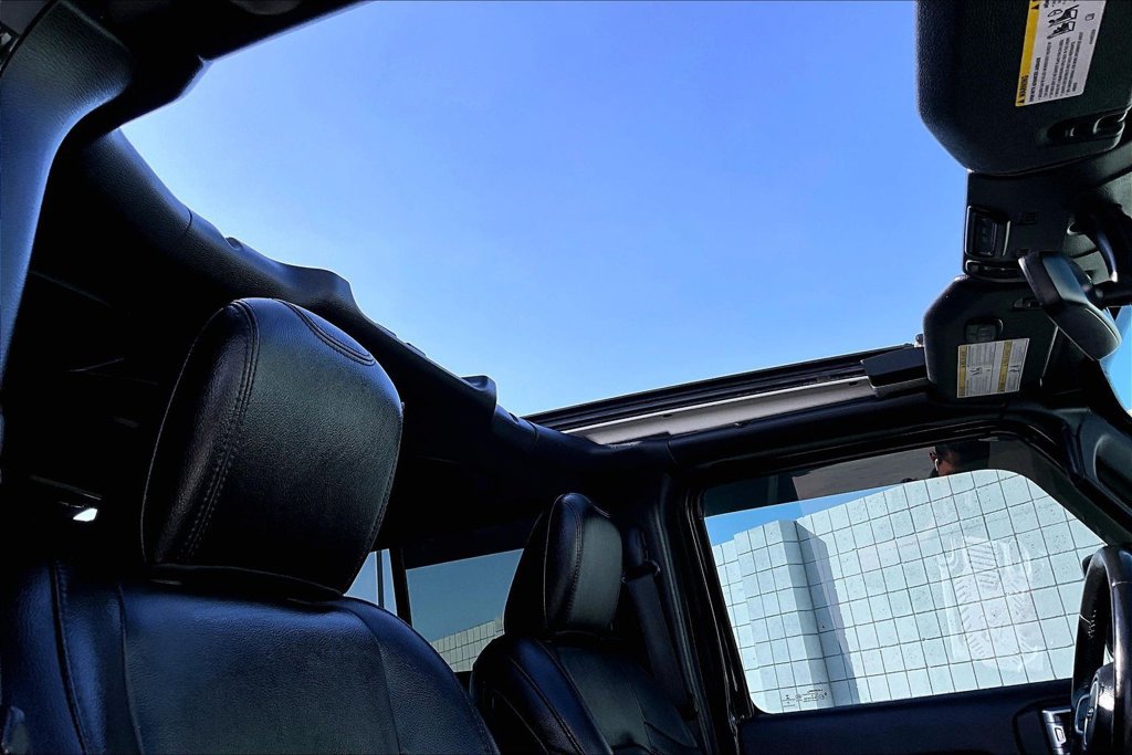 Certified 2021 Jeep Wrangler Unlimited Sahara AWD/4WD image 14