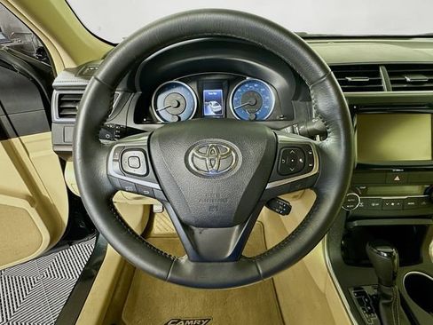 Certified 2017 Toyota Camry XLE FWD image 13