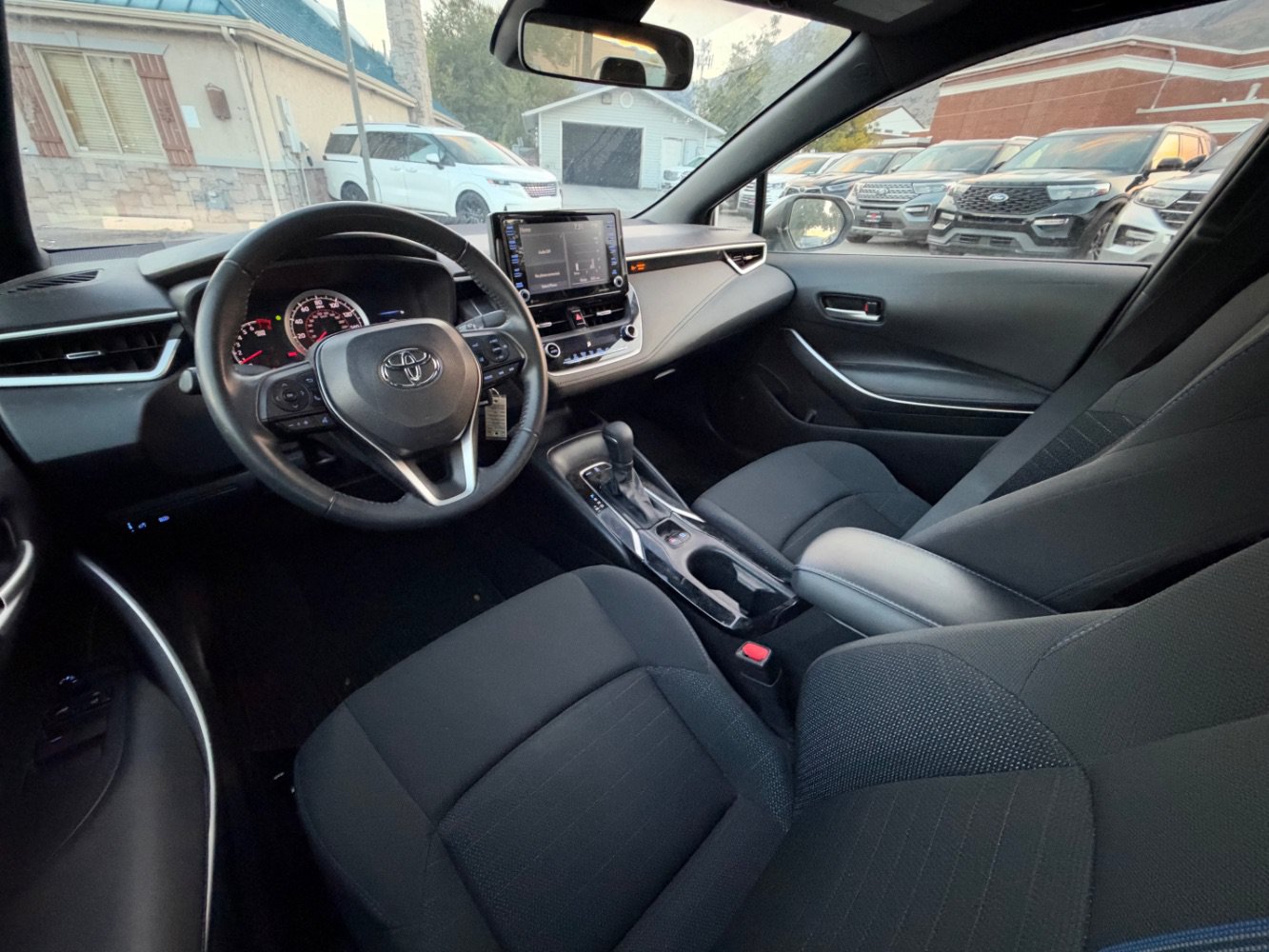 Used 2022 Toyota Corolla SE FWD image 17