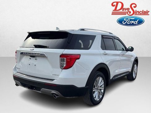 Used 2023 Ford Explorer Limited w/ Equipment Group 301A image 7
