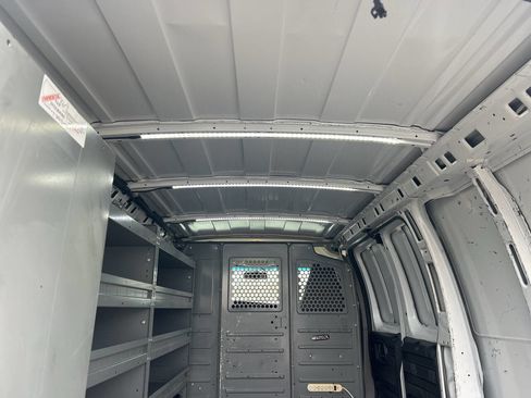 Used 2020 Chevrolet Express 2500 w/ Driver Convenience Package image 26